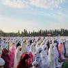 Une sélection de photos et de cartes postales avec des félicitations en vers et en prose le jour de la fin du Ramadan